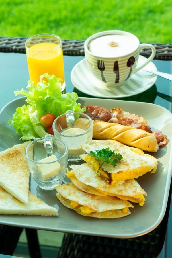 Nantra Chiangmai Riverfront Hotel Chiang Mai Dış mekan fotoğraf